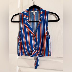 ✨Free with any purchase✨Forever 21 top small